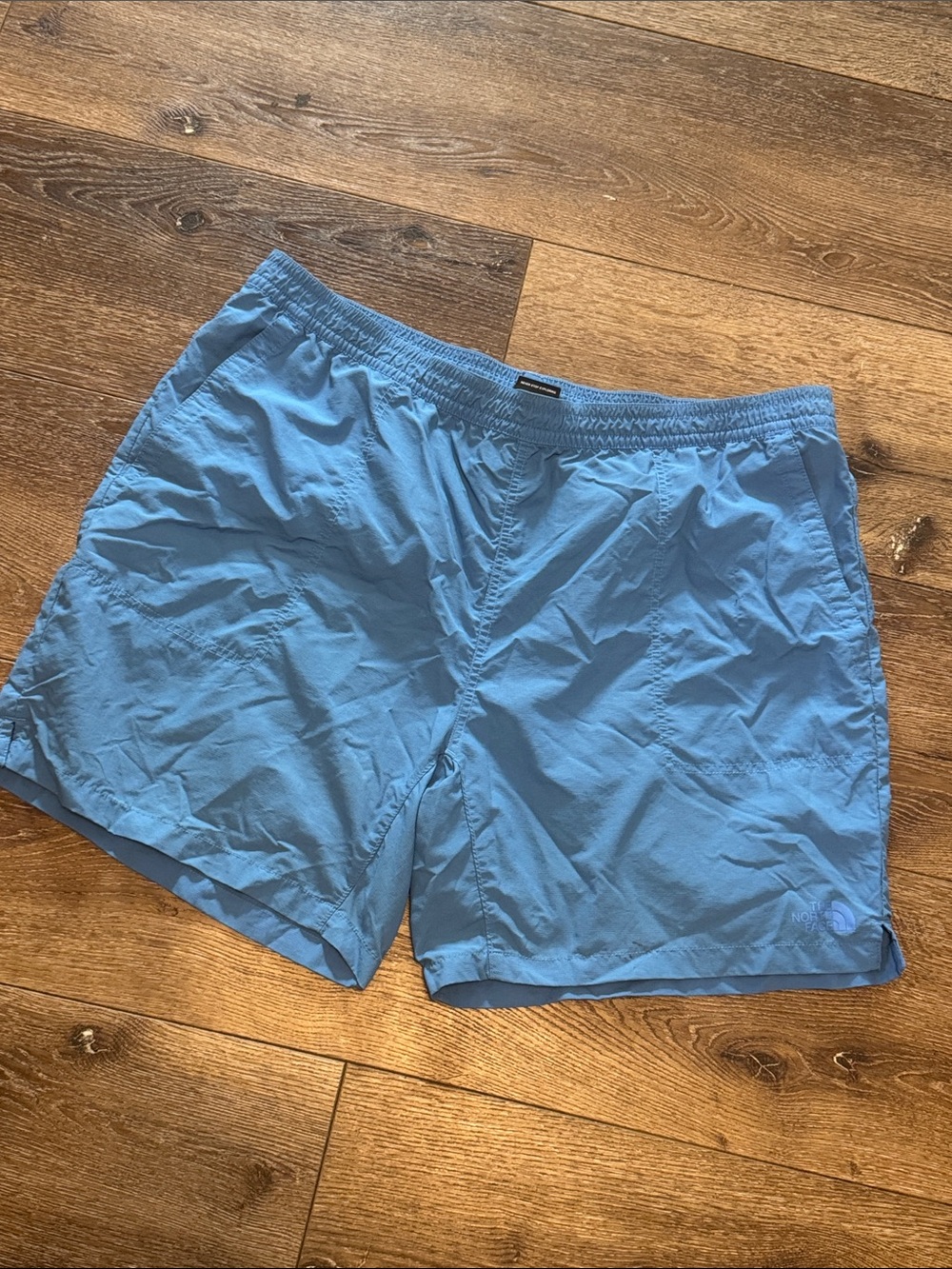 The northface swim trunks‎ XXL
